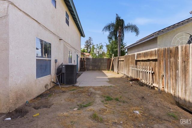 9000 Caymus Court, Bakersfield, CA 93312