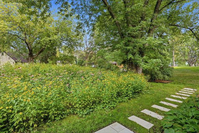 119 Edgewood Avenue N, Golden Valley, MN 55427