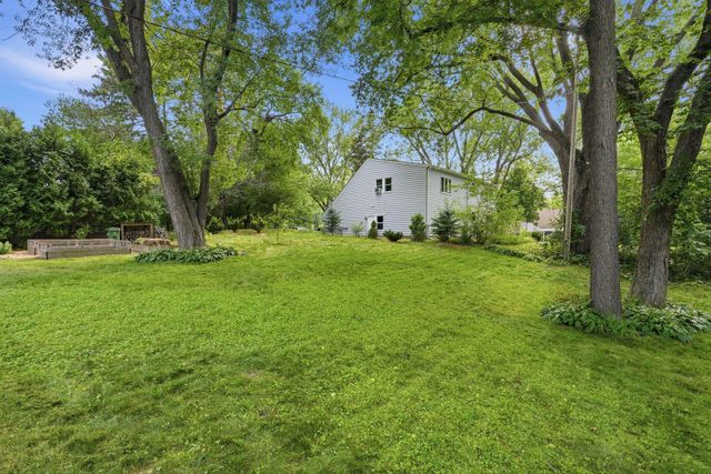 119 Edgewood Avenue N, Golden Valley, MN 55427