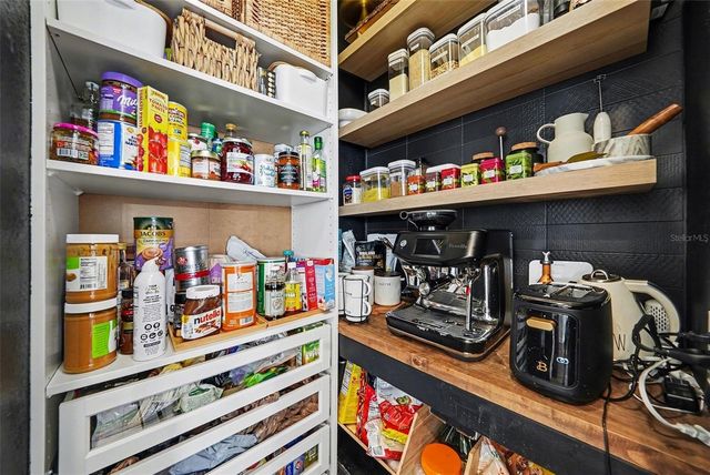 11639 LAKE BOULEVARD, New Port Richey, FL 34655