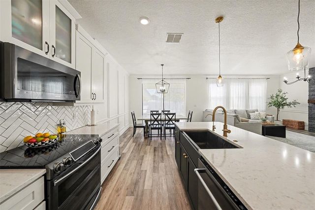 11639 LAKE BOULEVARD, New Port Richey, FL 34655