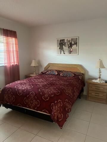 7817 Golf Cir Drive 210, Margate, FL 33063