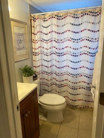 7817 Golf Cir Drive 210, Margate, FL 33063