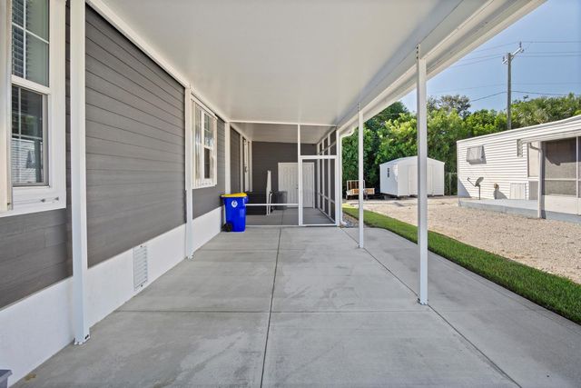 8328 SE Swan Avenue, Hobe Sound, FL 33455