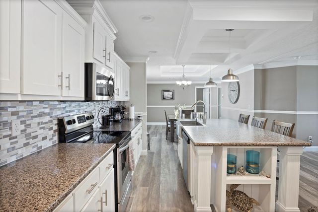 8328 SE Swan Avenue, Hobe Sound, FL 33455