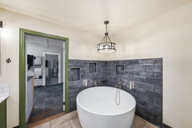1872 Nokomis Road, Lancaster, TX 75146