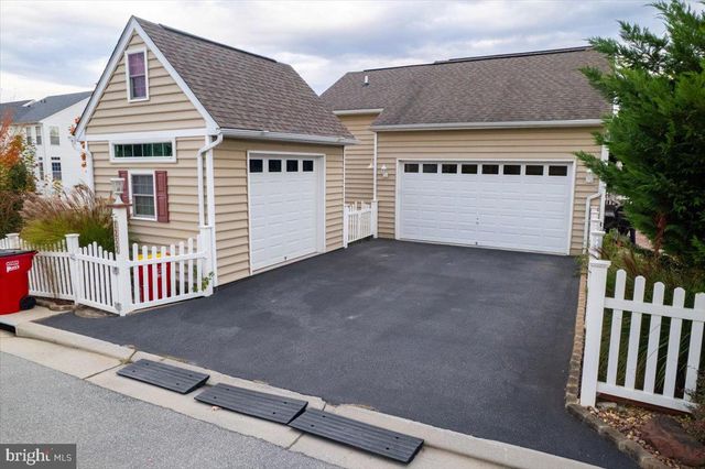 1257 N FAIRFAX BLVD, Ranson, WV 25438