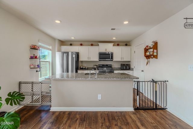 4023 Wesoga Drive, Dandridge, TN 37725