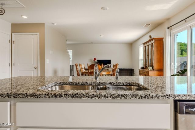 4023 Wesoga Drive, Dandridge, TN 37725