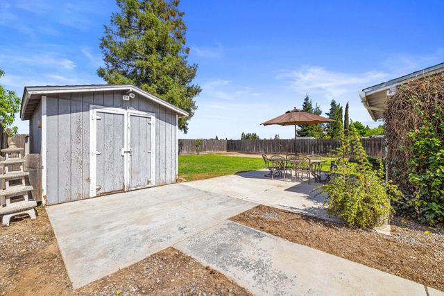 4117 Windgate Dr, Denair, CA 95316