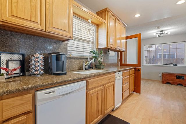 4117 Windgate Dr, Denair, CA 95316