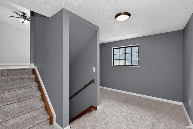 3601 Naples Court, Elkhart, IN 46514