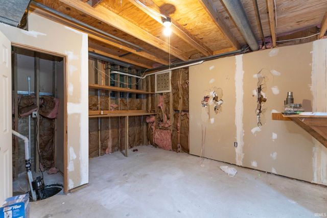 3601 Naples Court, Elkhart, IN 46514