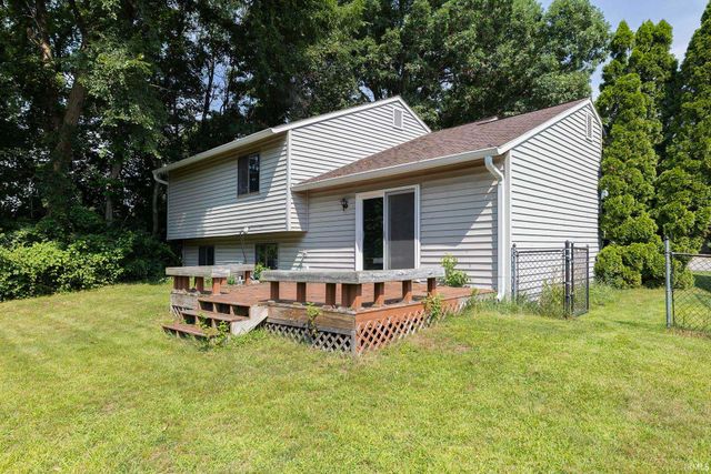 3601 Naples Court, Elkhart, IN 46514