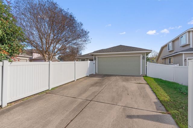 1517 Big Thicket DR, Cedar Park, TX 78613