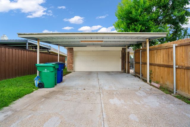 2017 Stein Way, Carrollton, TX 75007