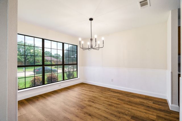 2017 Stein Way, Carrollton, TX 75007