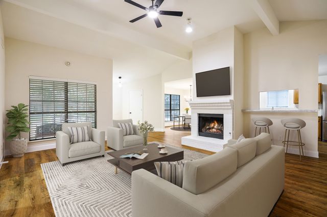 2017 Stein Way, Carrollton, TX 75007