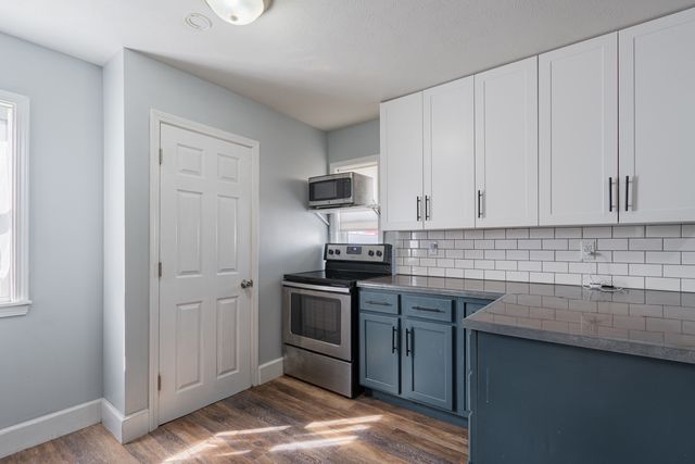 1201 S East Street, Bloomington, IL 61701