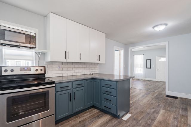 1201 S East Street, Bloomington, IL 61701