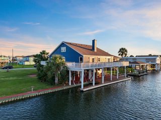 21814 Lampasas Drive, Galveston, TX 77554