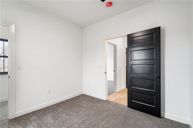 804 SE Pine Court, Blue Springs, MO 64014