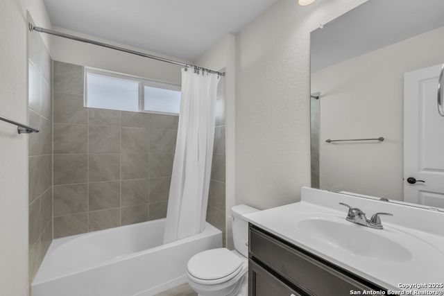 952 Brown Thrasher, San Antonio, TX 78253