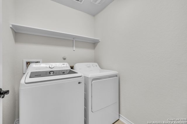 952 Brown Thrasher, San Antonio, TX 78253