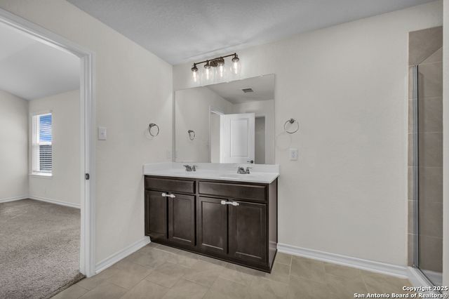 952 Brown Thrasher, San Antonio, TX 78253