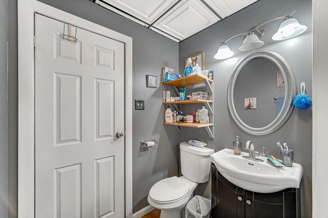 1421 Roberts Avenue, Whiting, IN 46394