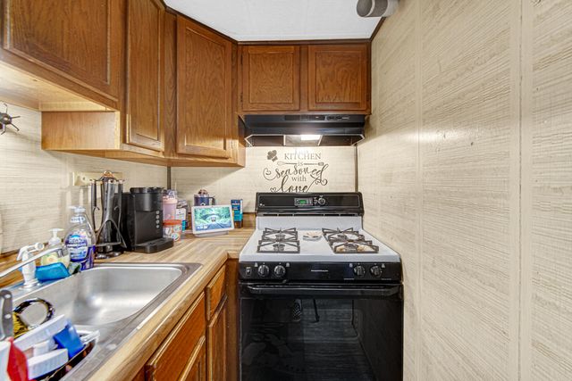 1421 Roberts Avenue, Whiting, IN 46394