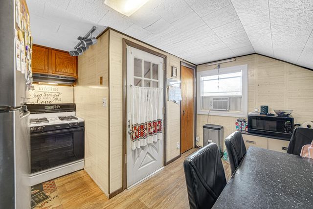 1421 Roberts Avenue, Whiting, IN 46394