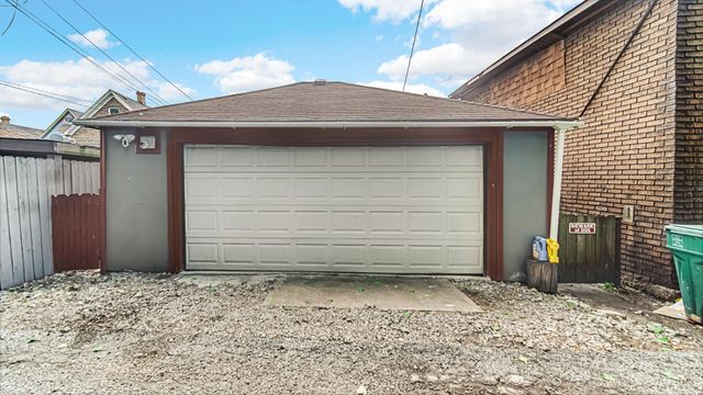 1421 Roberts Avenue, Whiting, IN 46394