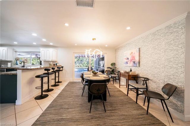 59 Wickliffe DR, Naples, FL 34110