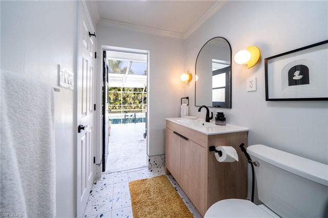 59 Wickliffe DR, Naples, FL 34110