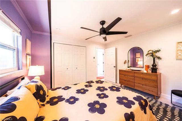 59 Wickliffe DR, Naples, FL 34110