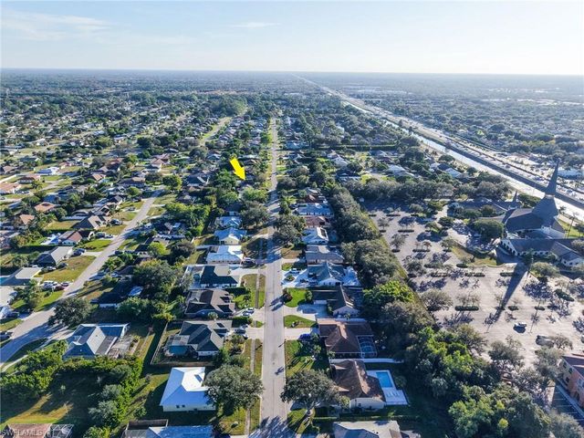 59 Wickliffe DR, Naples, FL 34110