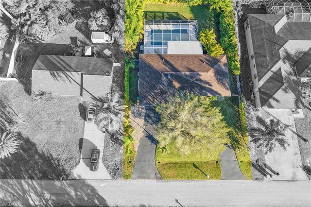 59 Wickliffe DR, Naples, FL 34110