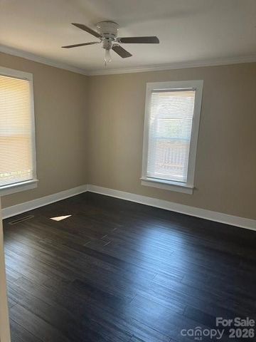 729 Park Drive, Statesville, NC 28677