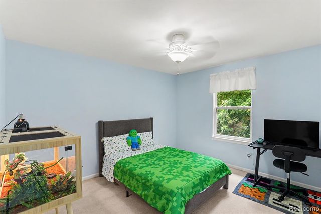 36510 Orchard Lake Drive, New Baltimore, MI 48047