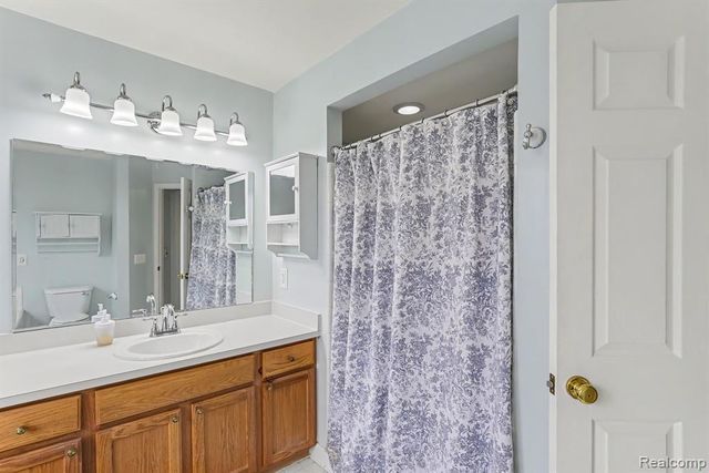 36510 Orchard Lake Drive, New Baltimore, MI 48047