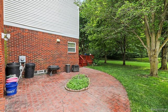 36510 Orchard Lake Drive, New Baltimore, MI 48047