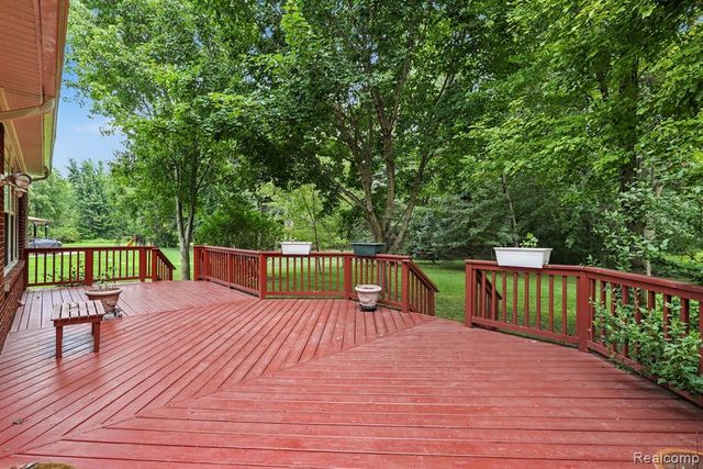 36510 Orchard Lake Drive, New Baltimore, MI 48047