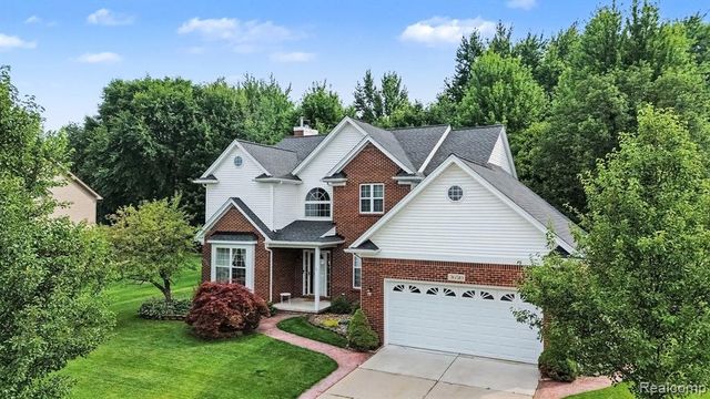 36510 Orchard Lake Drive, New Baltimore, MI 48047
