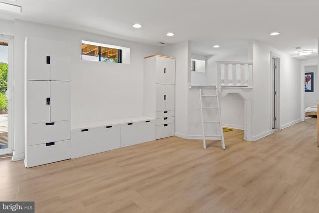 6105 IVYMOUNT RD, Baltimore, MD 21209