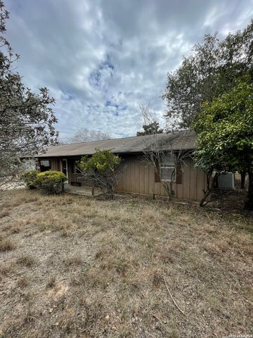 1196 LOWER MASON CREEK RD, Bandera, TX 78003