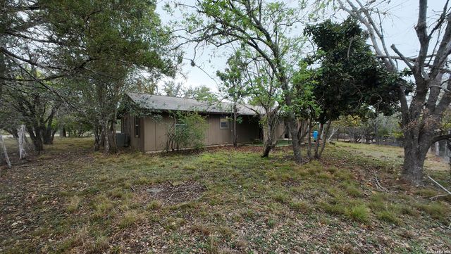 1196 LOWER MASON CREEK RD, Bandera, TX 78003
