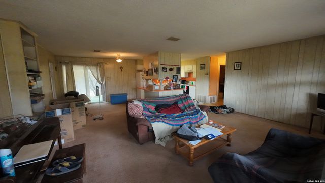 1196 LOWER MASON CREEK RD, Bandera, TX 78003