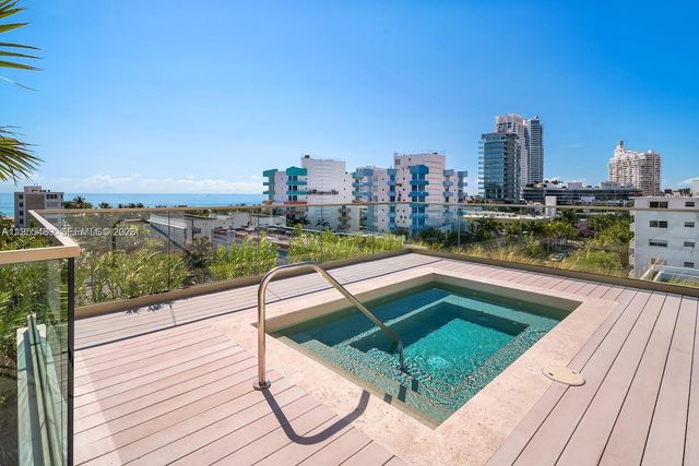 300 E Collins Ave 2D, Miami Beach, FL 33139