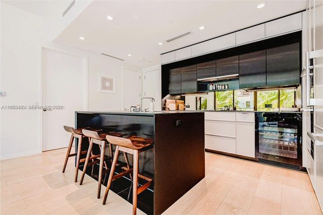 300 E Collins Ave 2D, Miami Beach, FL 33139